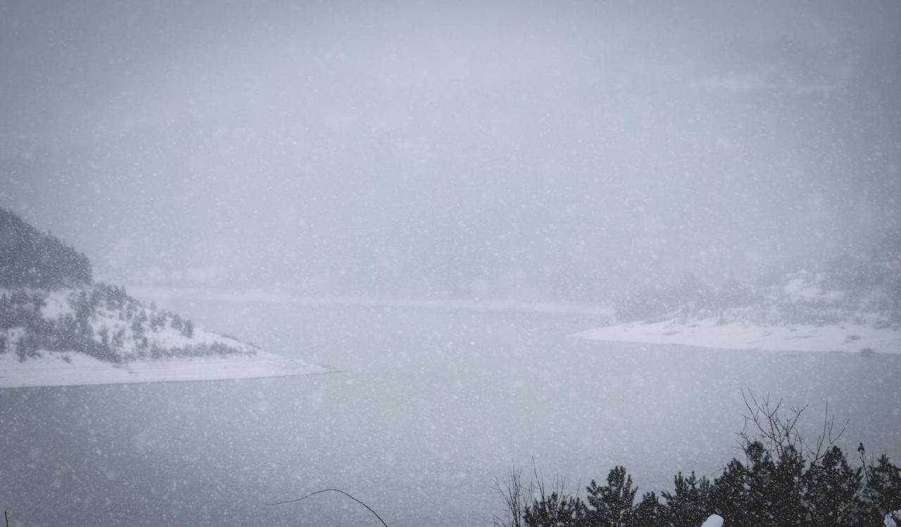Vila Nemir Zavojsko Jezero Pirot Exteriér fotografie